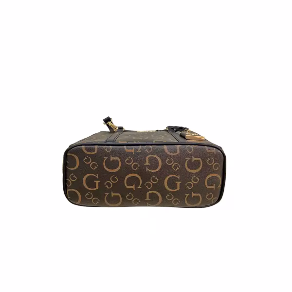 Guess SAFFRON-4 Hand Bag in Nat